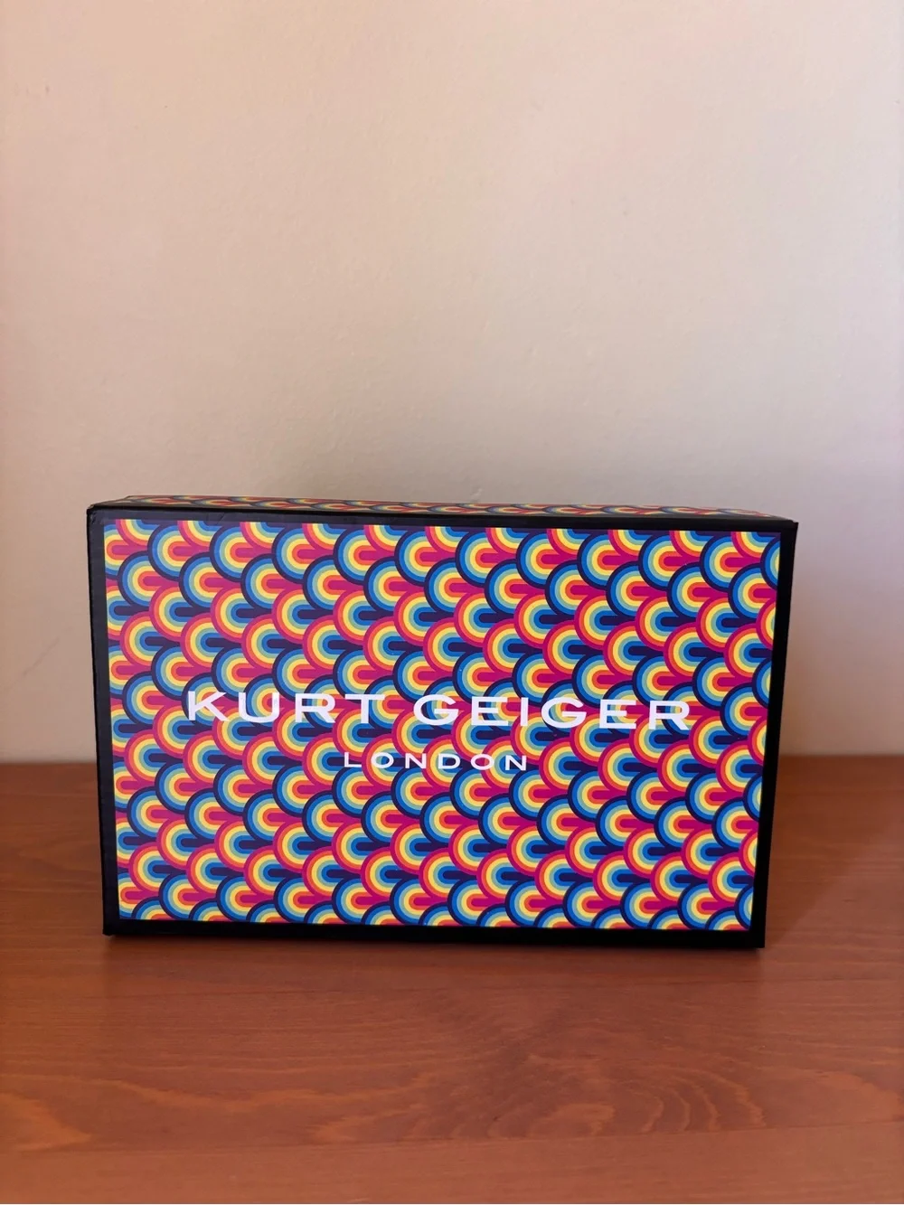 Kurt Geiger Kids Multicolor Metallic Strap Sandals - New in Box Girls Sz 10